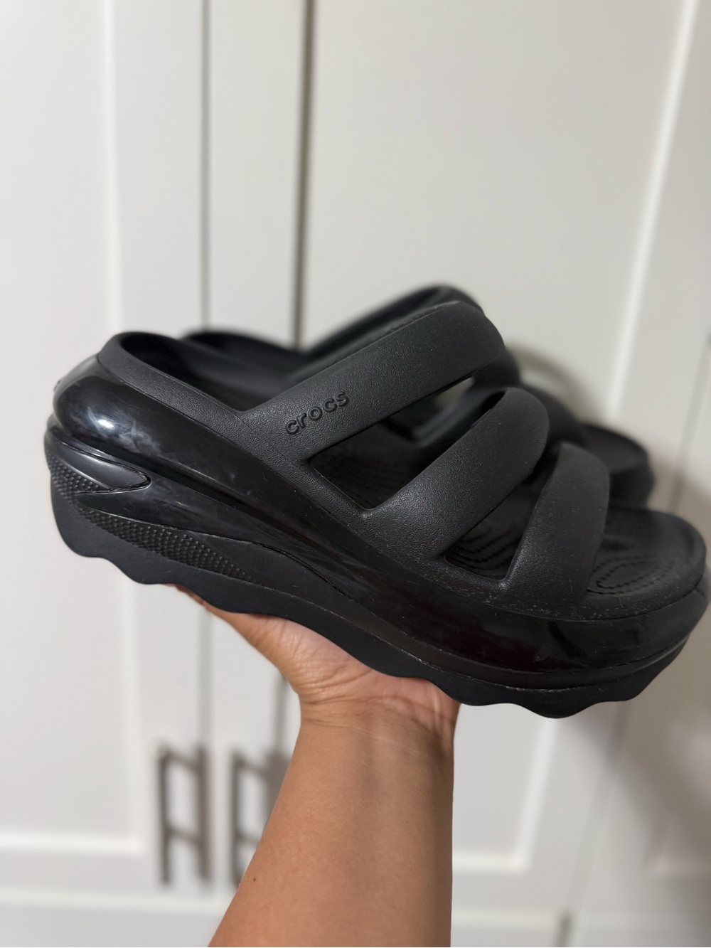 Crocs Classic Black Platform Slide - Women's